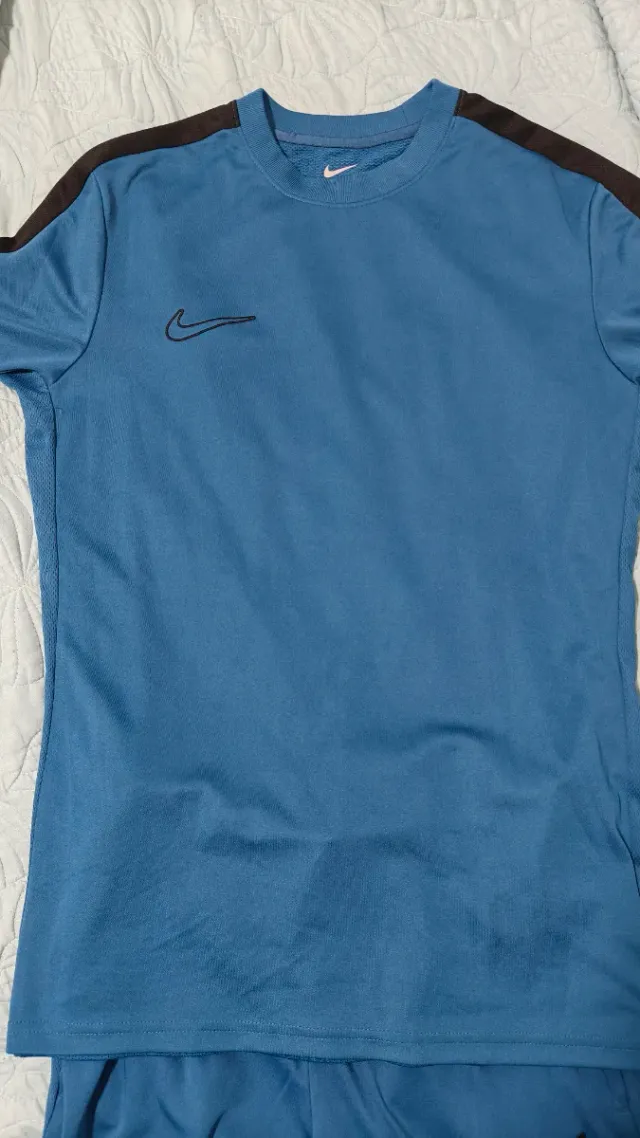 Set Nike Maglia e Pantaloni Taglia M