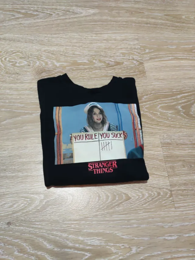 Sudadera Stranger Things Negra