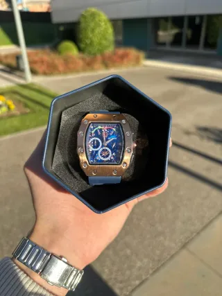 Reloj de Lujo Dorado y Azul