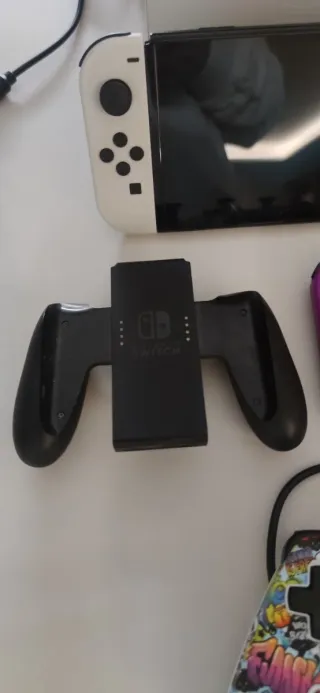 Nintendo Switch OLED + Accesorios