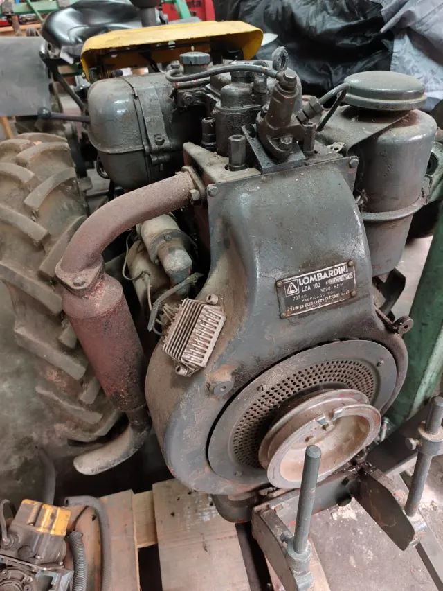 Tractor Lombardini LDA100 – Diésel potente fiable