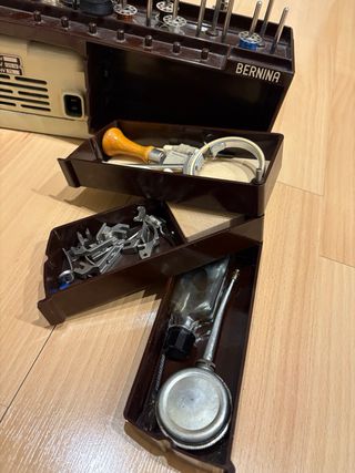 Máquina de coser Bernina Class 125 Portátil