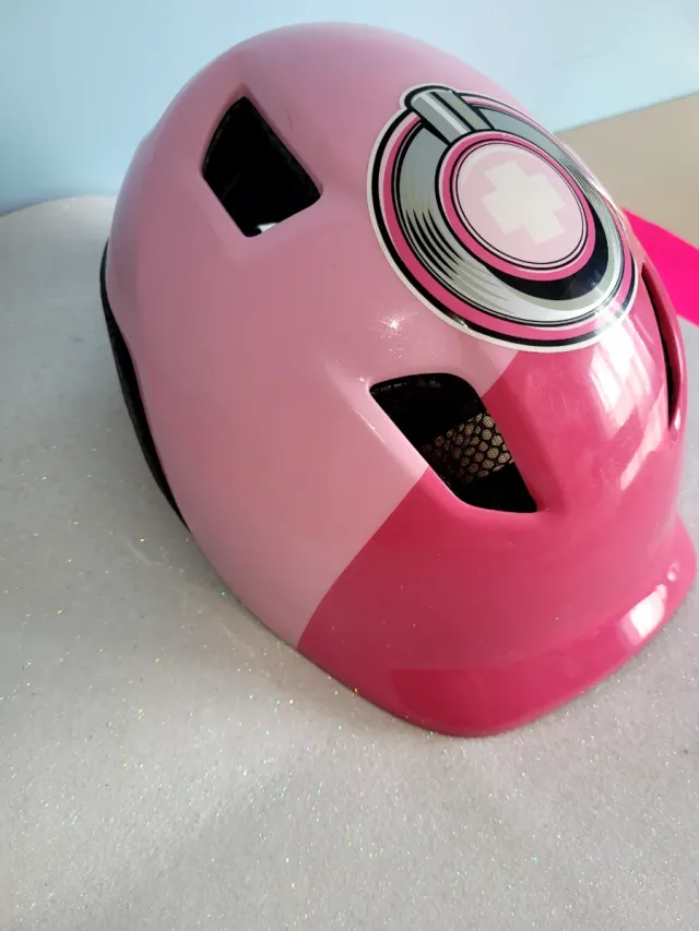 Casco infantil rosa