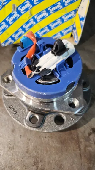 Kit Rodamiento Rueda SNR R153.33