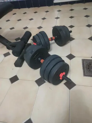 Banco de pesas + 2 mancuernas 16 kg