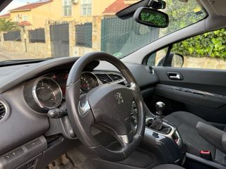 7 PLAZAS!! Peugeot 5008 2015