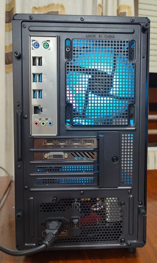 ORDENADOR GAMING 32GB RX 580 4GB SSD Xeon Win11