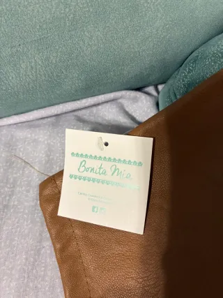 Falda marrón efecto piel