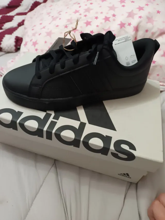 Zapatillas Adidas Skaters Negras a estrenar