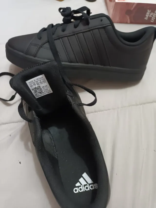 Zapatillas Adidas Skaters Negras a estrenar