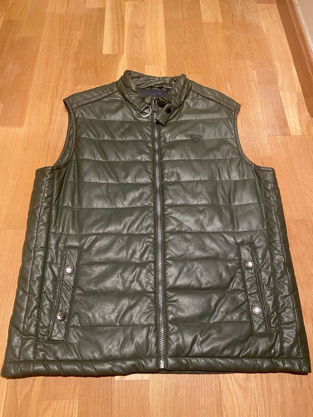 Chaleco Álvaro Moreno verde oliva