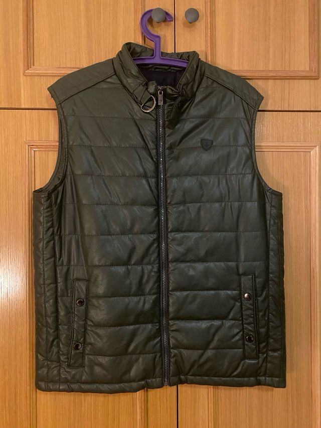 Chaleco Álvaro Moreno verde oliva