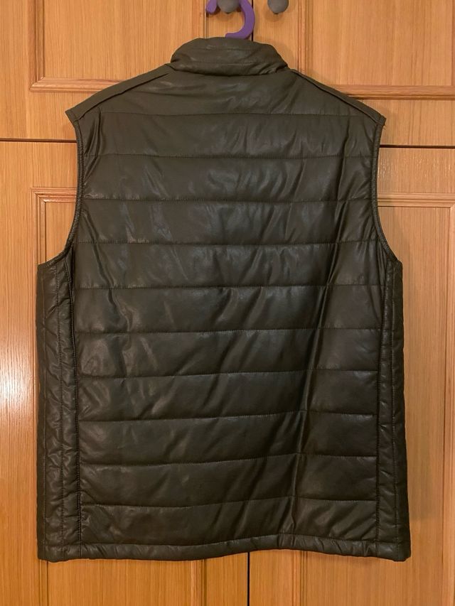 Chaleco Álvaro Moreno verde oliva