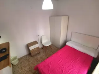 Habitación en alquiler para chica