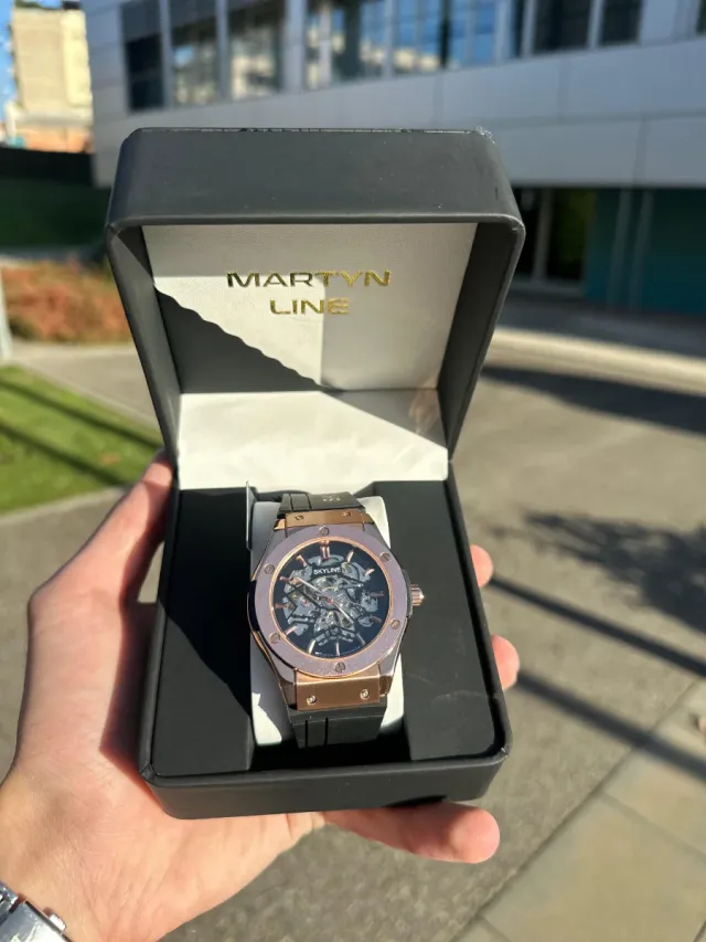 Reloj Martyn Line Negro y Dorado Automático