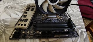 Procesador Intel i5 9400F y Placa Base B365M DS3H