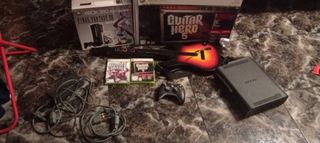 Xbox 360 con Guitarra y Juegos PRECIO NEGOCIABLE