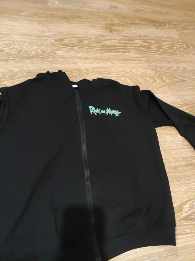 Sudadera Rick and Morty Negra