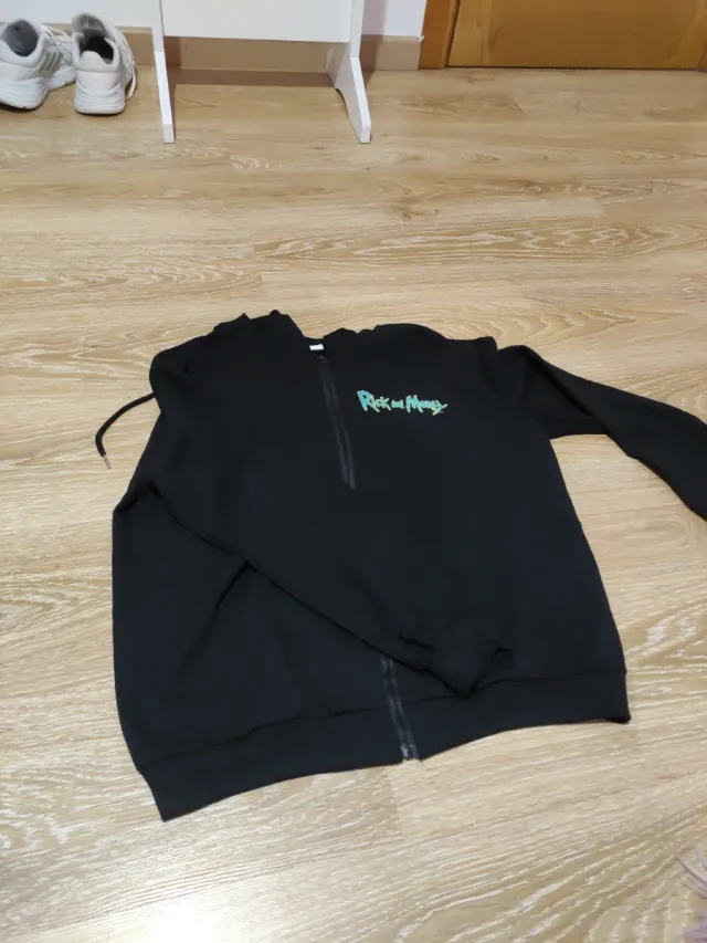 Sudadera Rick and Morty Negra