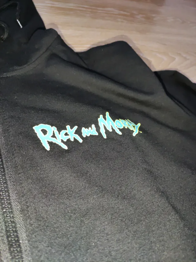 Sudadera Rick and Morty Negra
