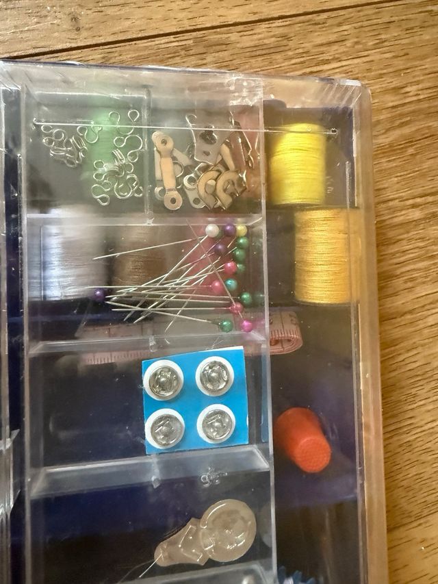 Set de costura nuevo