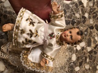 Statua Bambino Gesù decorata