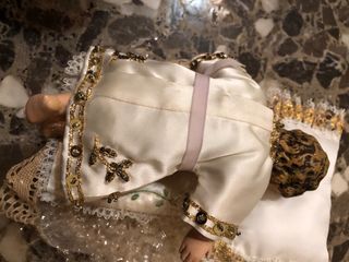 Statua Bambino Gesù decorata