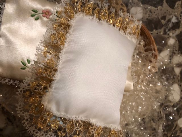 Statua Bambino Gesù decorata