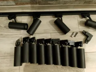 114 Focos LED 3K + Carriles