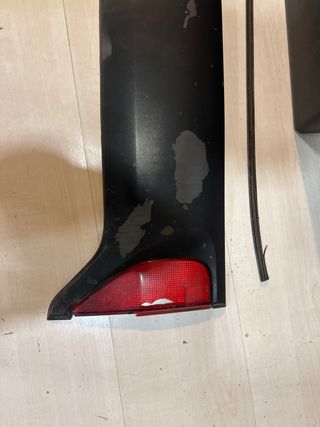 Terrano 2 Pieza Negra con Reflector