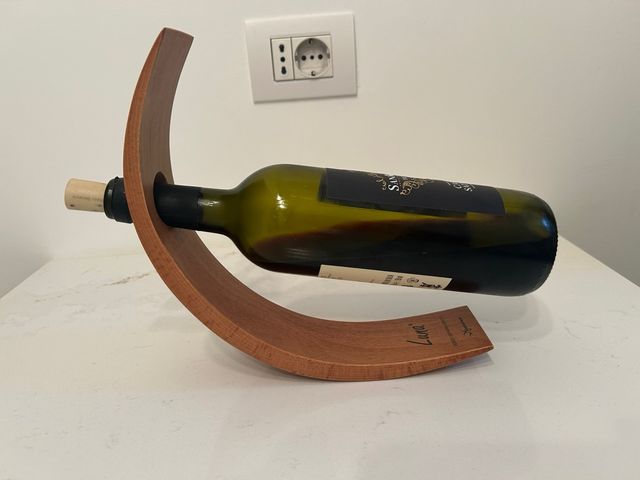 Porta bottiglia design Luna in legno