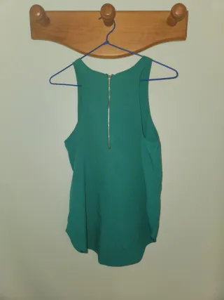 Blusa verde azulado con cremallera
