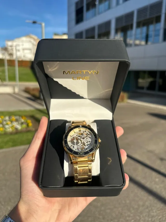 Reloj Martyn Line Dorado y Negro Automático