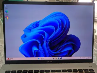 Acer Swift Go 14 OLED 2.8K – i5 13ª gen – 16GB RAM