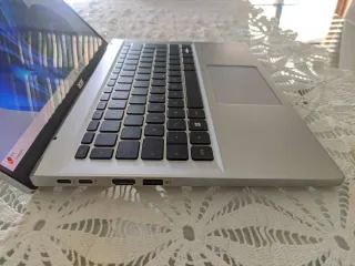 Acer Swift Go 14 OLED 2.8K – i5 13ª gen – 16GB RAM