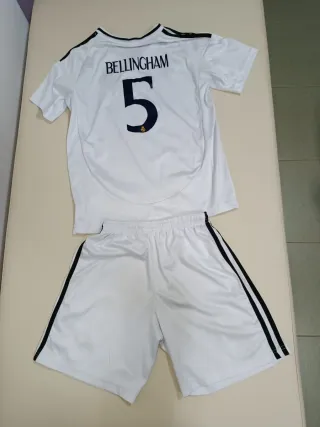 Conjunto niño Real Madrid Talla [28] 11/12 años