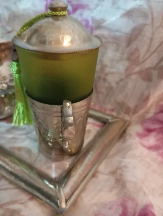 Servizio da tè in metallo e vetro