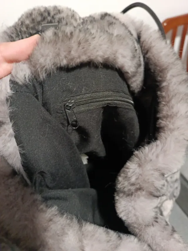 Bolso y bufanda a juego