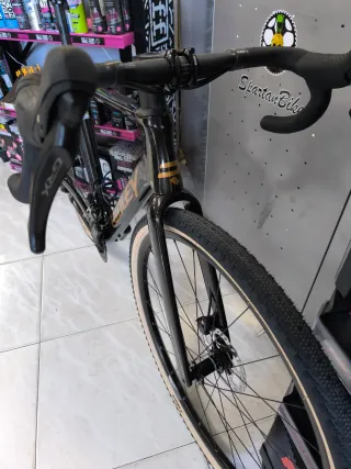 Bicicleta Gravel Ridley ASTA GRX 600