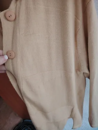 Rebeca beige manga larga