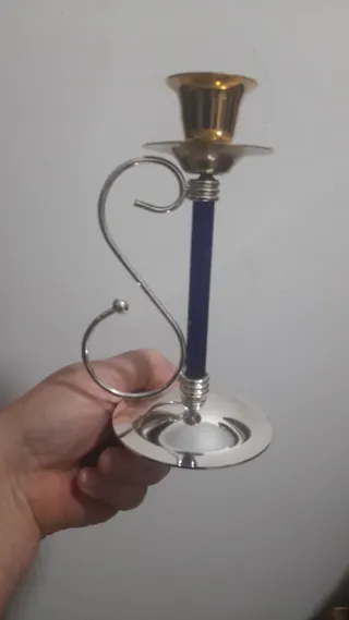 Portacandele in metallo e vetro blu