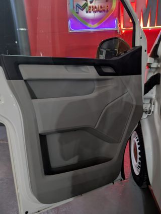 IMPECABLE VOLKSWAGEN TRANSPORTER T6 2.0TDI 150CV