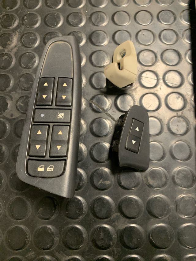 Botones elevalunas y parasol Fiat Stilo