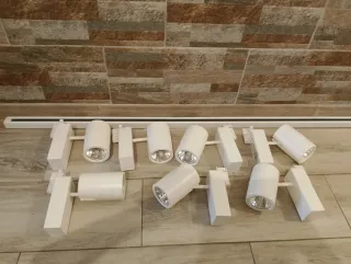 7 Focos LED + Carril Blanco