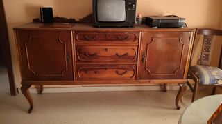 Aparador de madera clásico