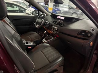 Renault Grand Scenic 2012