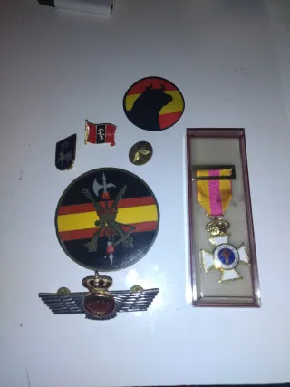 Lote 2 efectos militares