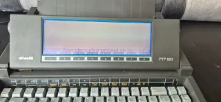 Máquina de escribir Olivetti PTP 820
