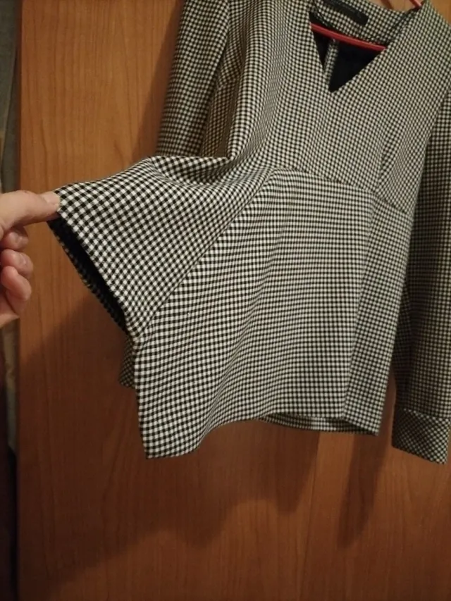 Blusa cuadros blanco y negro