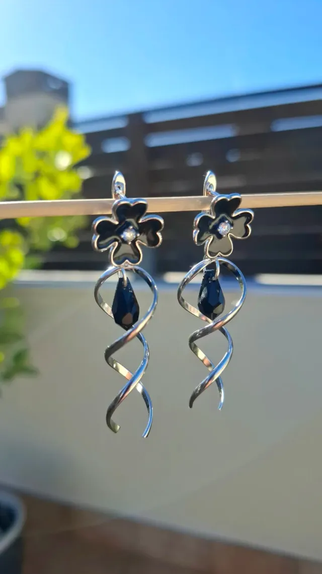 Pendientes largos plata 925 flor negra